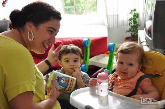 Na casa da Ale e da Olivia, recebendo a visita da Claudia e seu filho (em Porto Alegre, no Rio Grande do Sul
